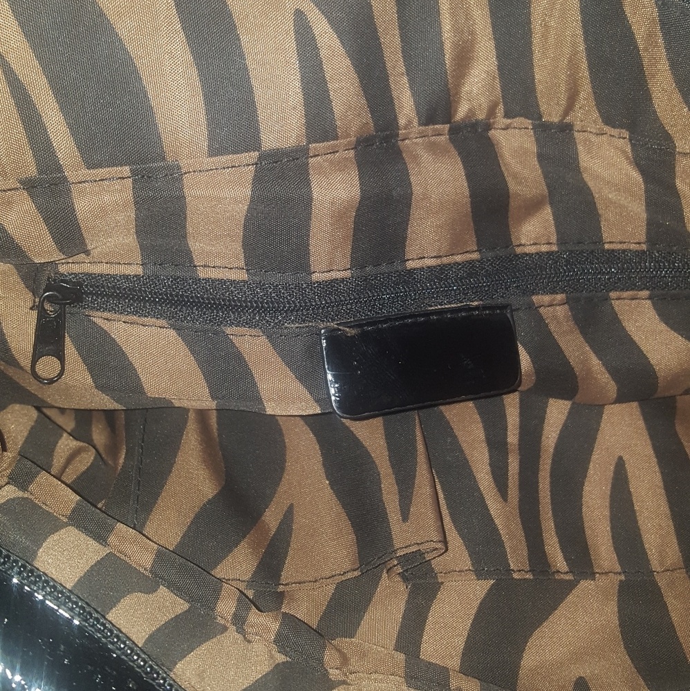 Zebra Print Purse - Picture 3 of 6